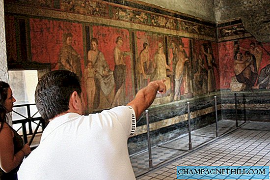 5 photo galleries of the archeological ruins of the Roman city of Pompeii