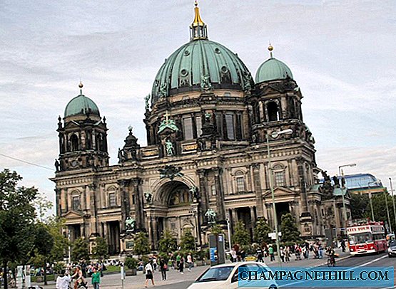 Berlin - Fotogalerie des Doms, evangelischer Dom der deutschen Hauptstadt