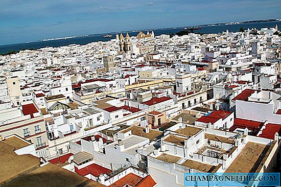 Cádiz - Die beste Aussicht vom Tavira-Turm und seiner dunklen Kammer