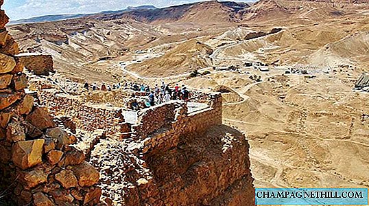 How to go up to visit Masada, the Numancia of the Jews in Israel