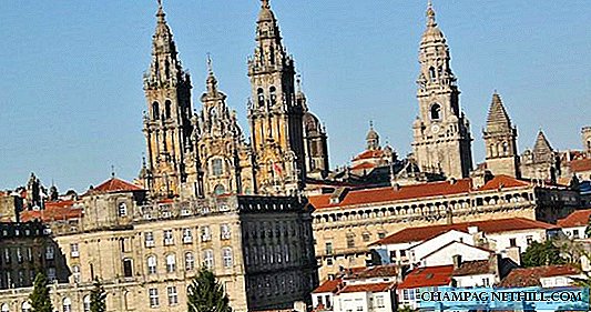 Ako navštíviť katedrálu Santiaga de Compostela v Haliči