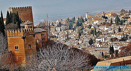 Granada'da Alhambra bileti nasıl ziyaret edilir?