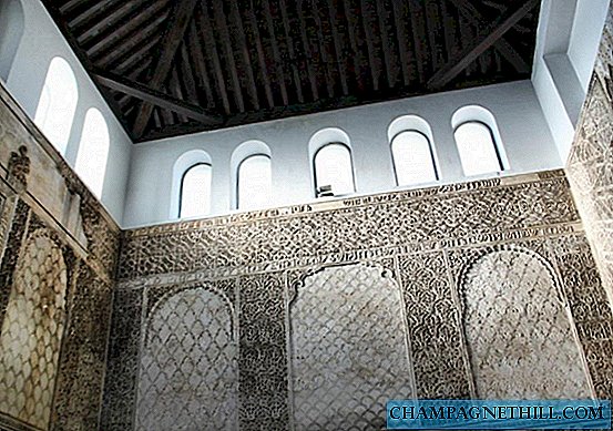 Córdoba - Bu, Yahudi Mahallesi'ndeki Sinagog'un ziyareti.