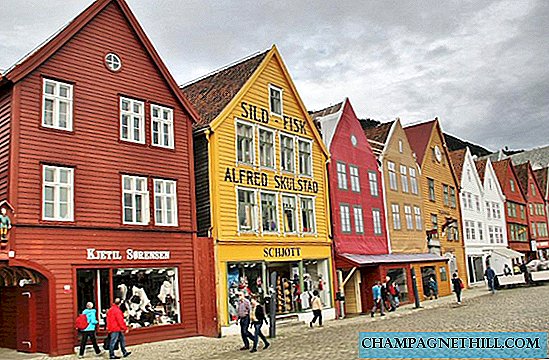 Norway Fjords - Tour of the Hanseatic district of Bryggen in Bergen