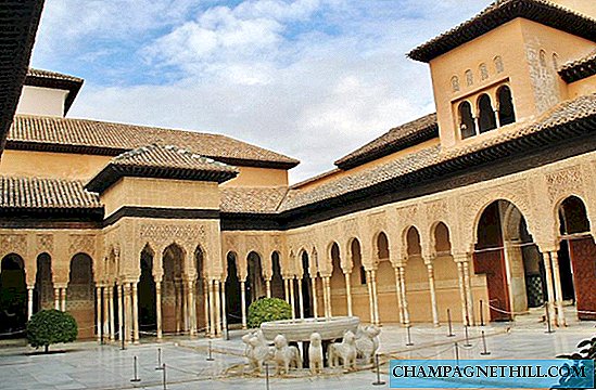Grenade - Patio de los Leones, point culminant de la richesse artistique de l'Alhambra