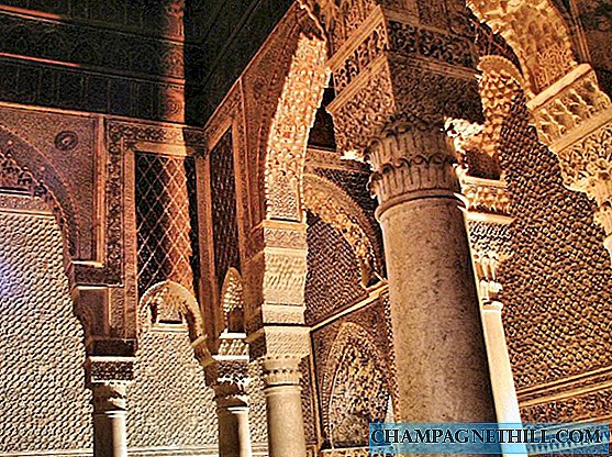 Marrakech - Tombeaux des Saadies, mausolée caché d'une grande beauté architecturale