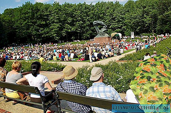 Polônia - shows ao ar livre de Chopin no parque Lazienki em Varsóvia