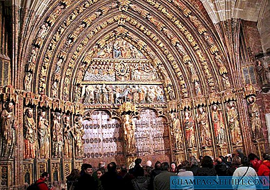 Rioja Alavesa - Portiek van de kerk van Santa María, verborgen juweel van Laguardia
