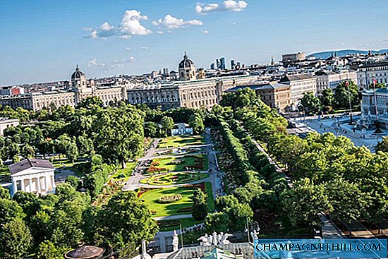 Vienna - Guided tours and events of the 150th anniversary of Ringstrasse Avenue