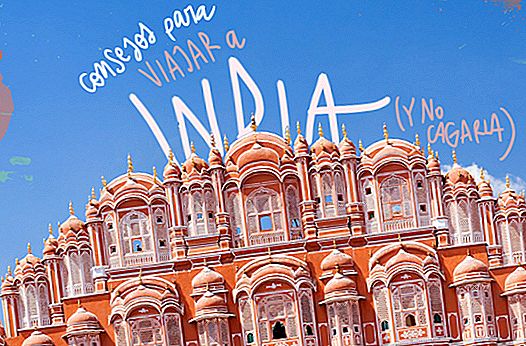 TIPS FOR TRAVELING TO INDIA (AND NOT FALLING IT)