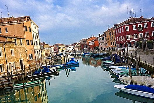 Hvordan komme seg fra Venezia til Burano og Murano