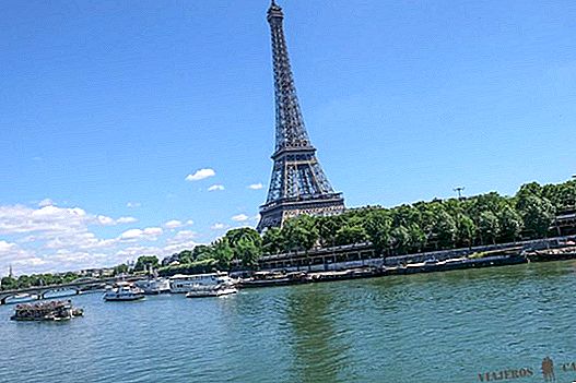 How to get from Orly airport to Paris