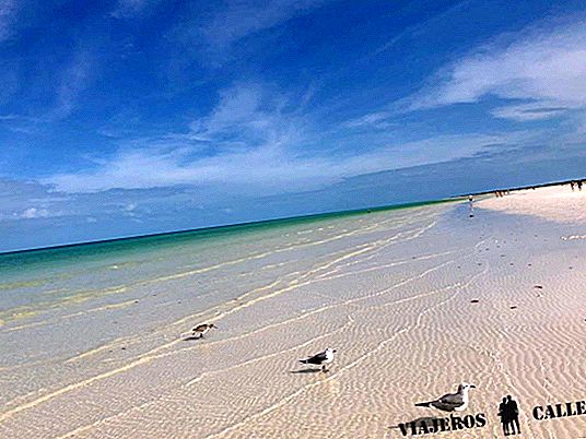 How to go from Holbox to Cancun