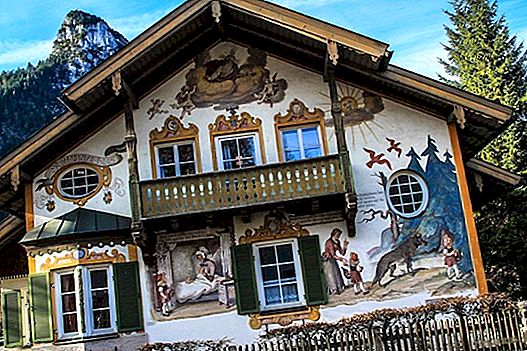 La ville de conte d'Oberammergau et de Munich