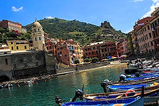De trem de La Spezia para Monterosso in Cinque Terre