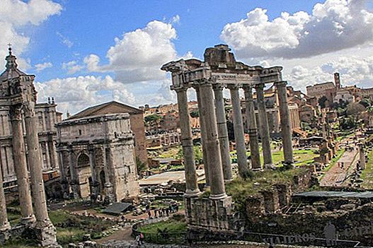 Forumul Roman - Bilete peste linie și tur ghidat