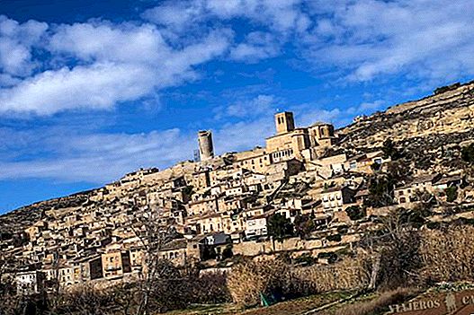 카탈로니아에서 가장 아름다운 중세 도시 기 메라