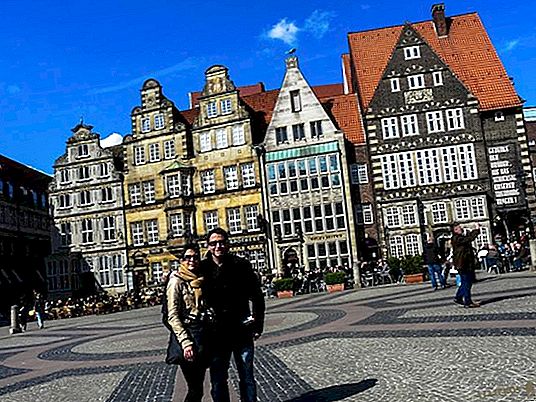 The Marktplatz in the historic center of Bremen