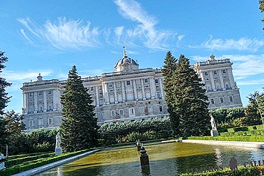 Kraljevska palača v Madridu: razporedi in cene
