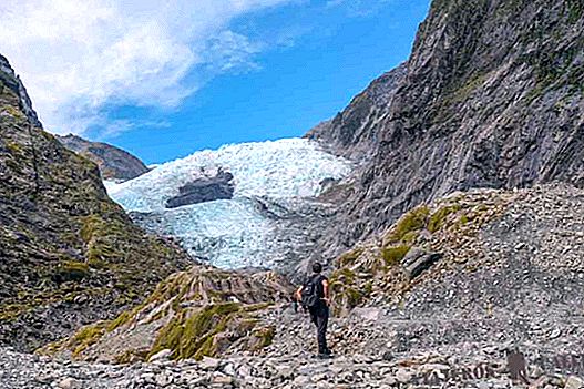 Visit the Franz Josef Glacier and Matheson Lake in New Zealand