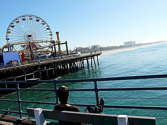 Visit the city of Los Angeles in one day